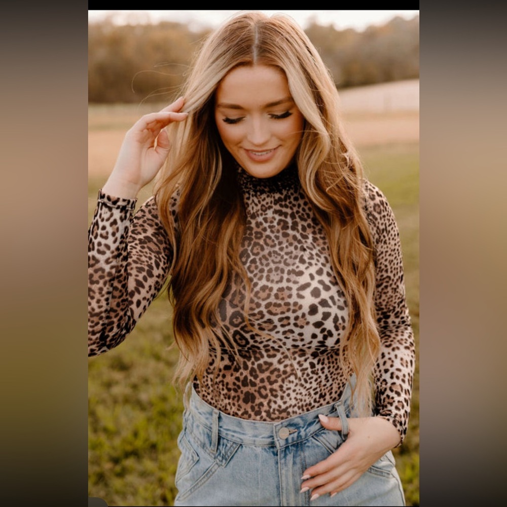 1044. Leopard smocked mesh long sleeve bodysuit in brown